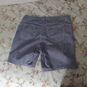 Spring Sale Lee Riders 14 m mid rise shorts blue